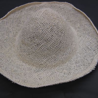Jute capeline