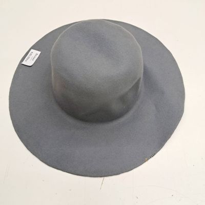 Beaver fur felt capeline
