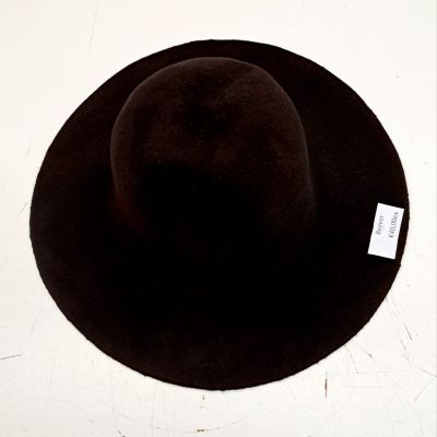  Bever velour choc Capeline 