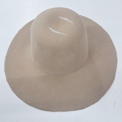 capeline wolvilt beige