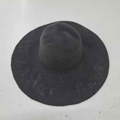 haarvilt  grijs capeline