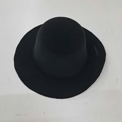 suede finish capeline